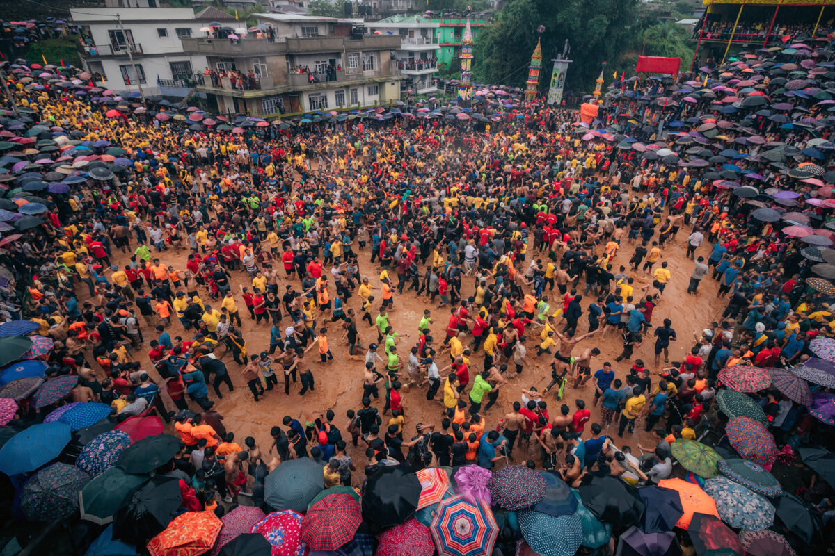 Traditional dancers performing at the Behdienkhlam festival